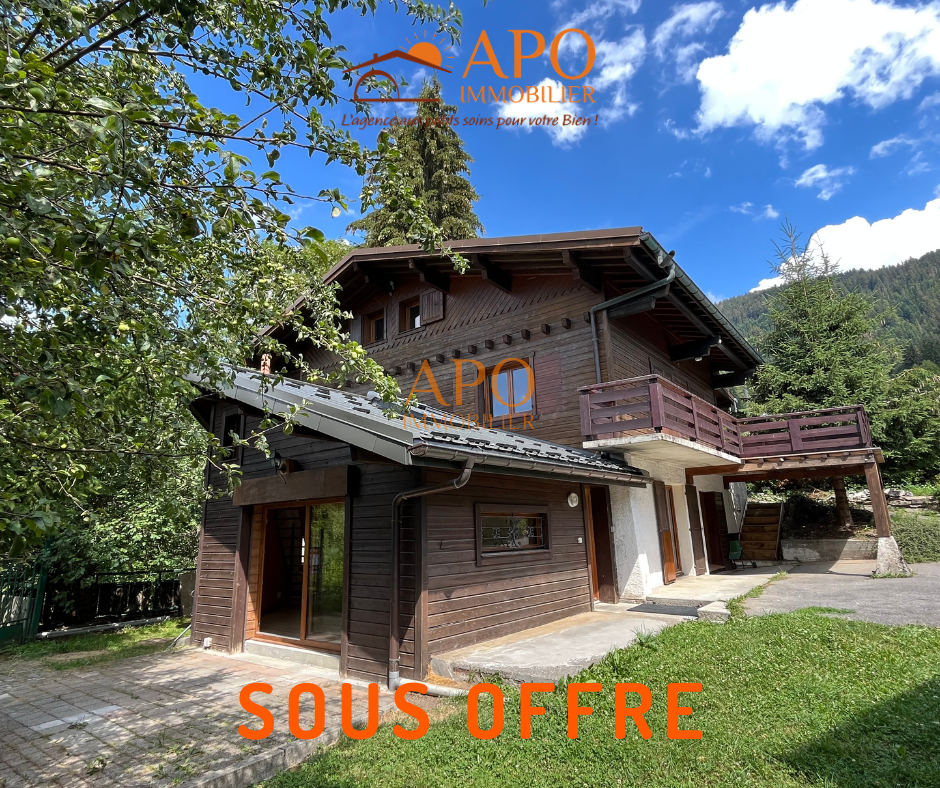 CHALET FAMILIAL 209 M2 T7 + T2 A 2 PAS DU CENTRE DES CARROZ
